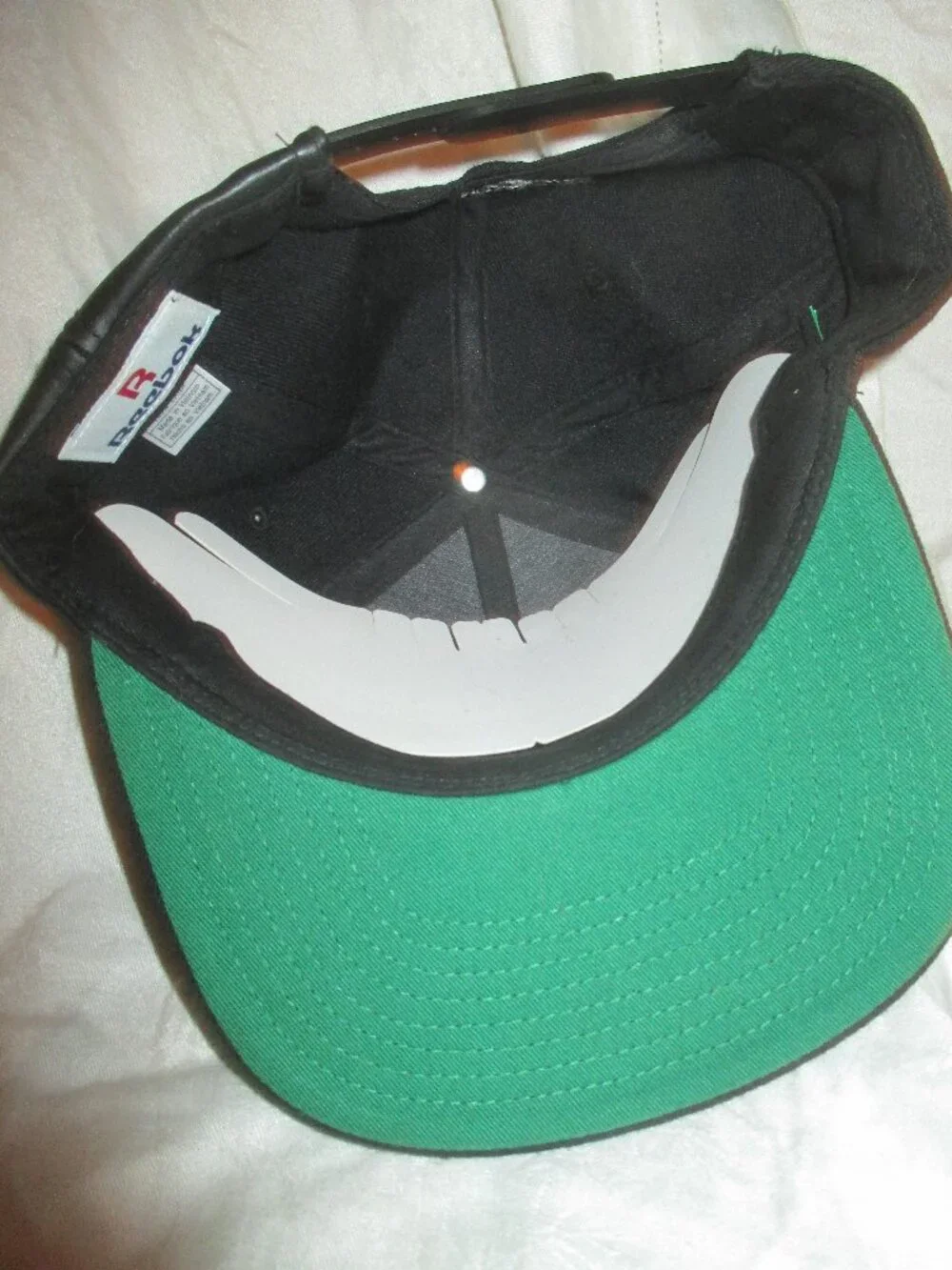 Reebok Baseball Cap Men's One Size All Fit Black Embroidered Logo Wool Hat NEW
